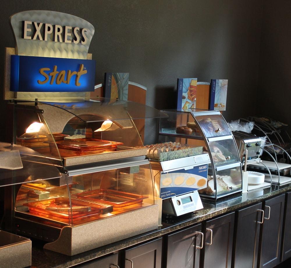 Holiday Inn Express & Suites Ripley By Ihg Luaran gambar