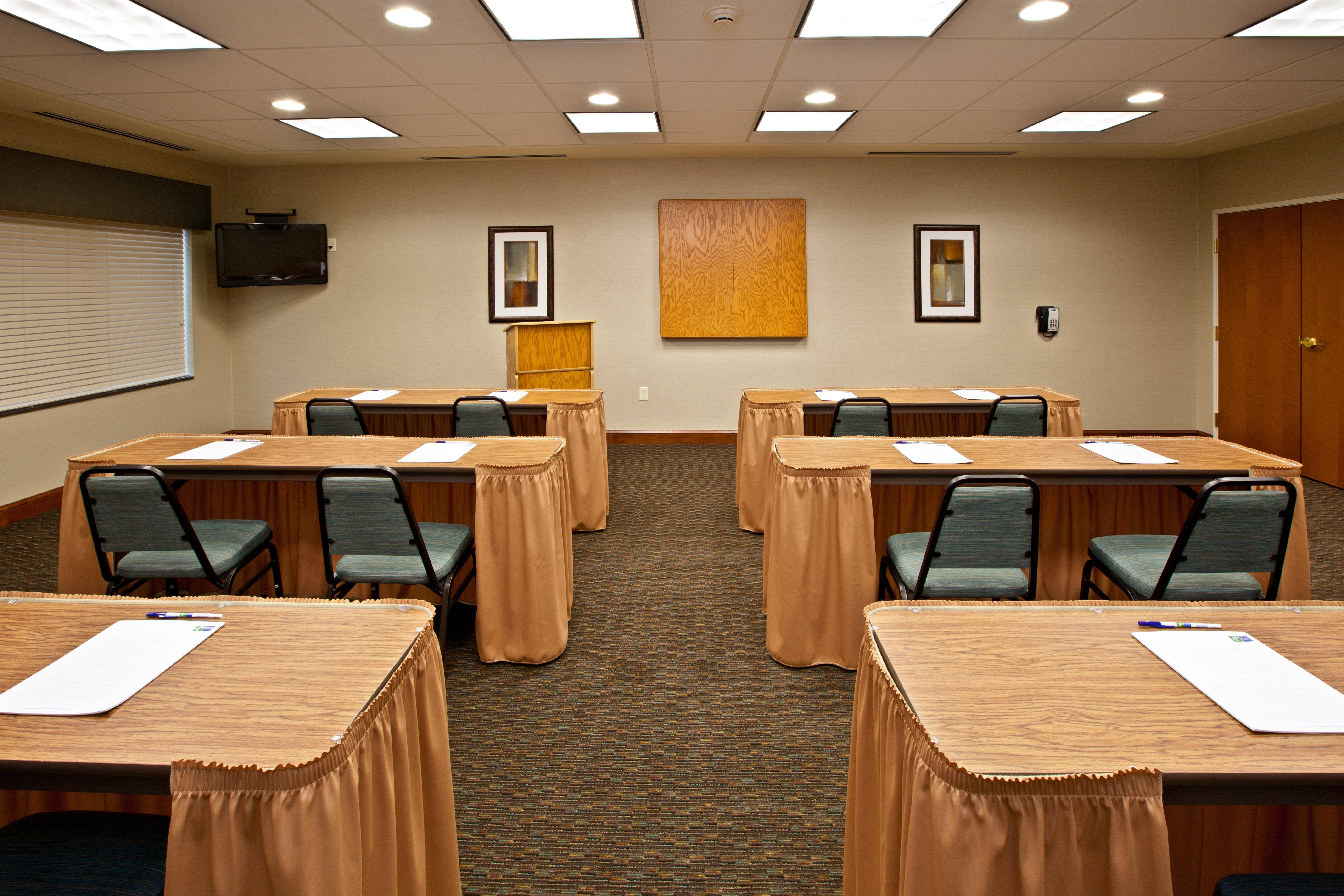 Holiday Inn Express & Suites Ripley By Ihg Kemudahan gambar