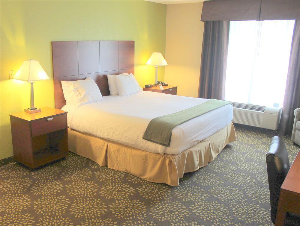 Holiday Inn Express & Suites Ripley By Ihg Luaran gambar