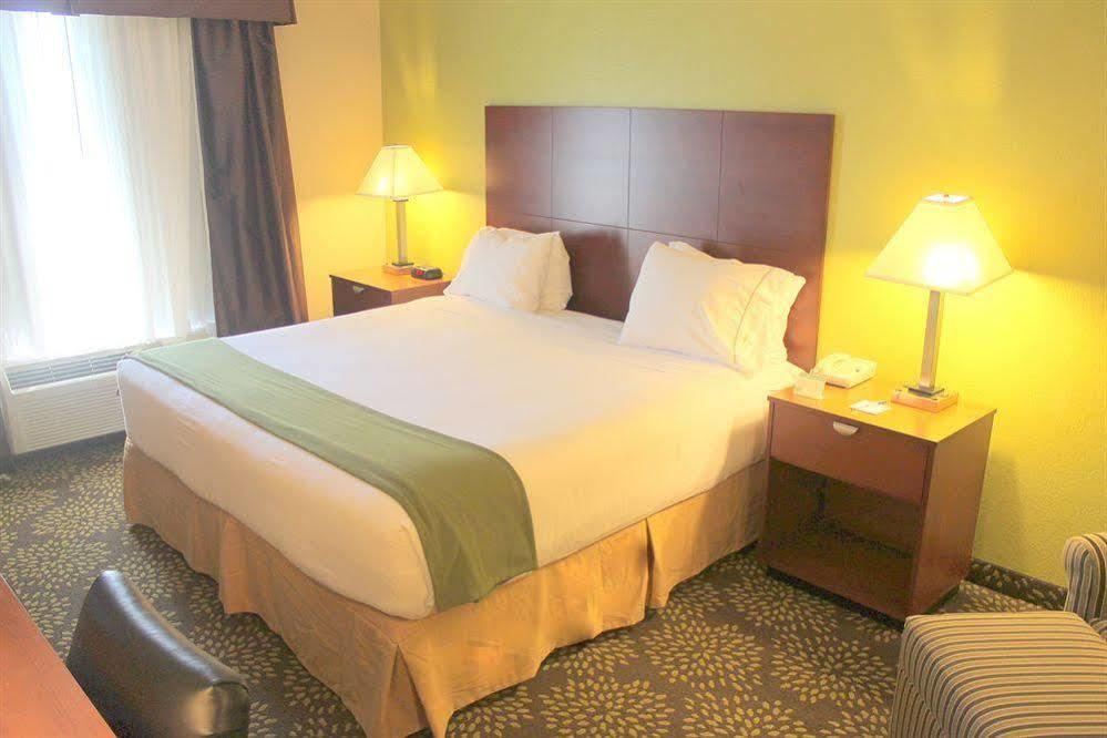 Holiday Inn Express & Suites Ripley By Ihg Luaran gambar
