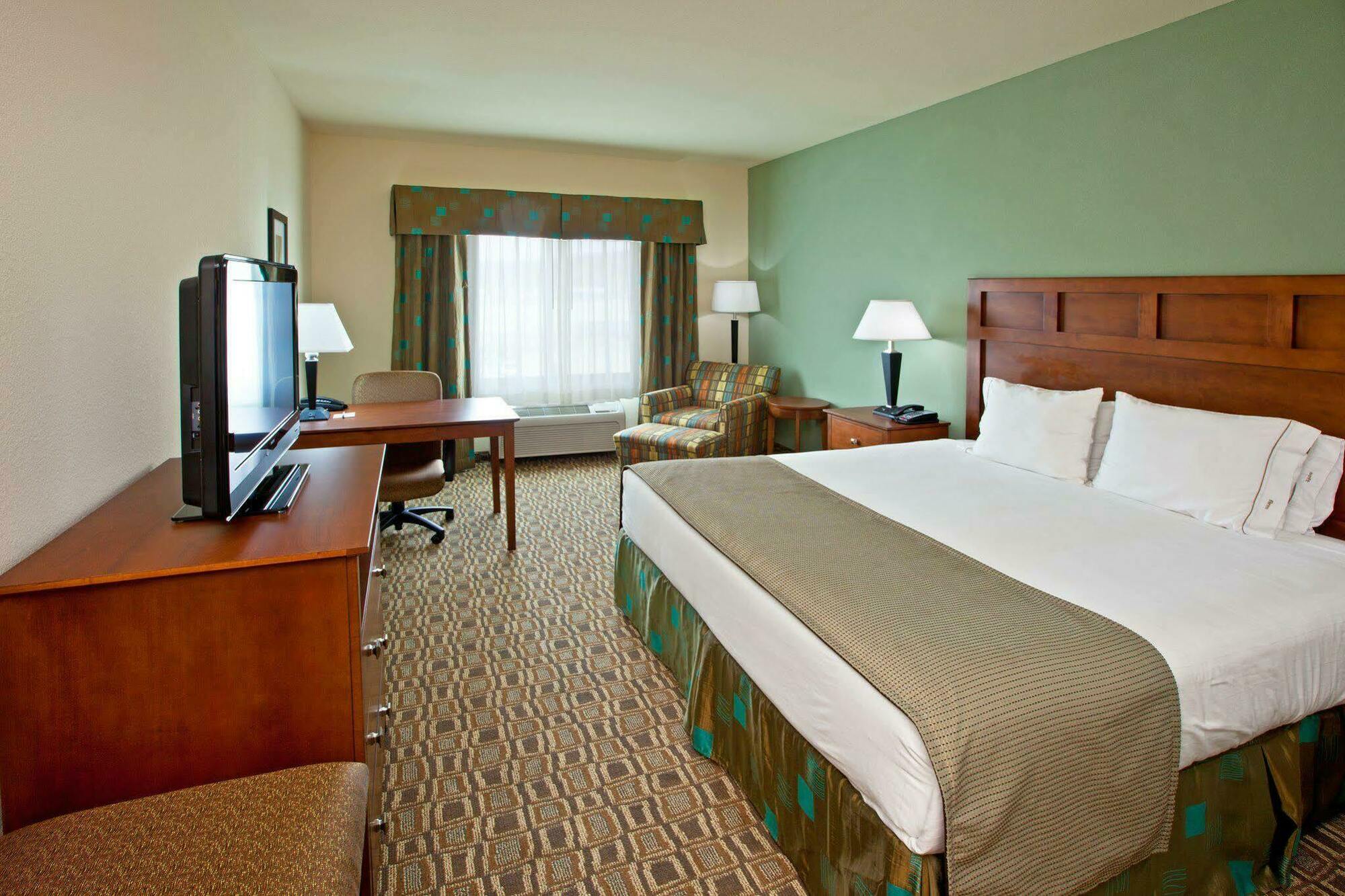 Holiday Inn Express & Suites Ripley By Ihg Bilik gambar