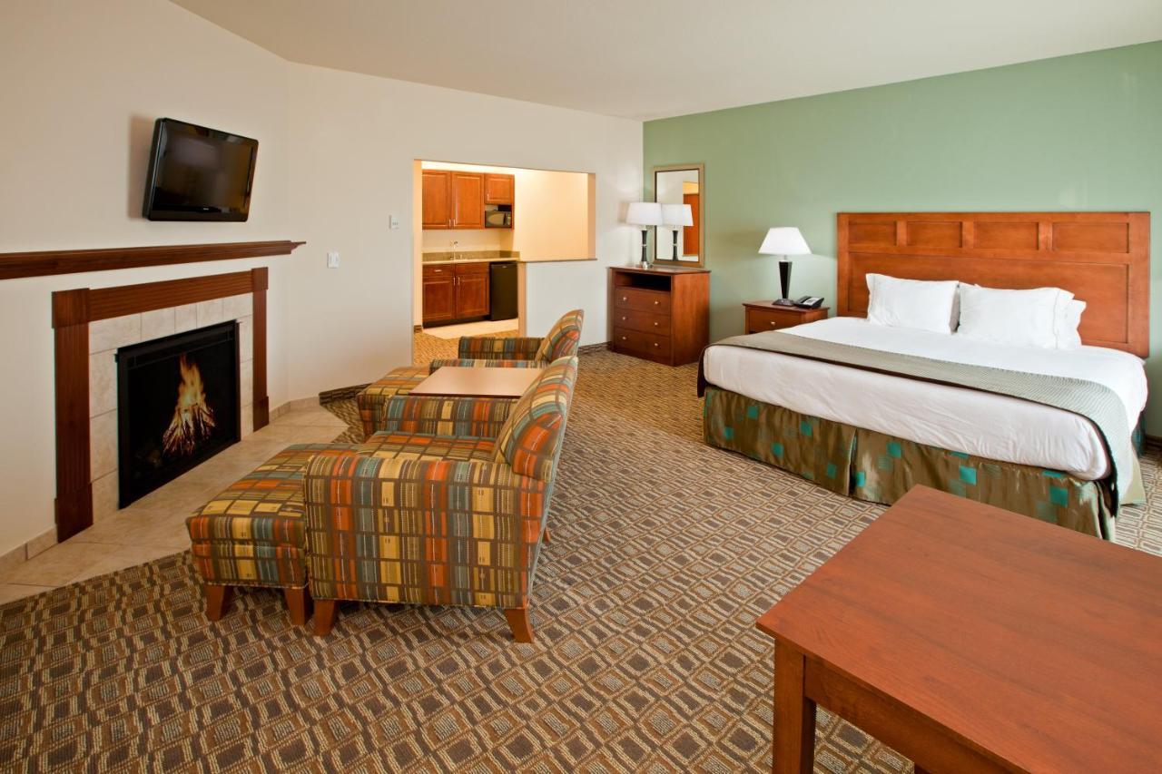 Holiday Inn Express & Suites Ripley By Ihg Luaran gambar